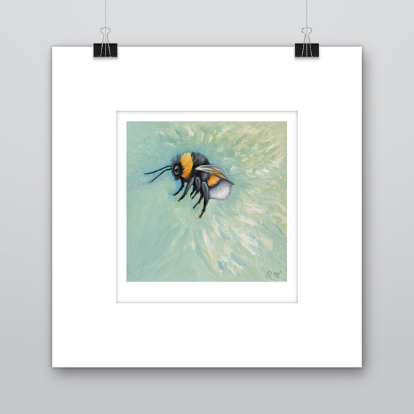 'Daylily Green' Flower Bee - Harebell Designs